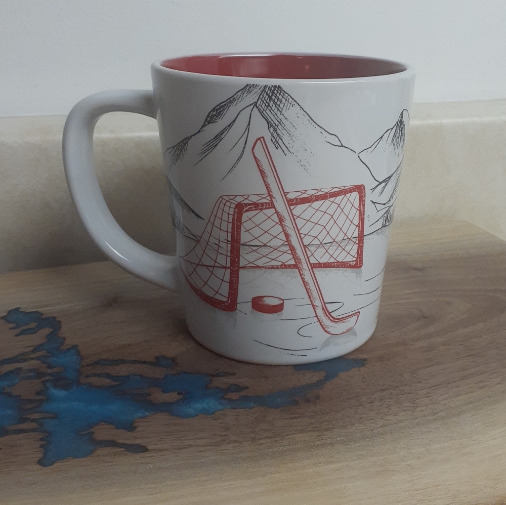 Tim Horton's Collectible Mug Coffee Cup 2018 Hockey Mountain Sketch White Red